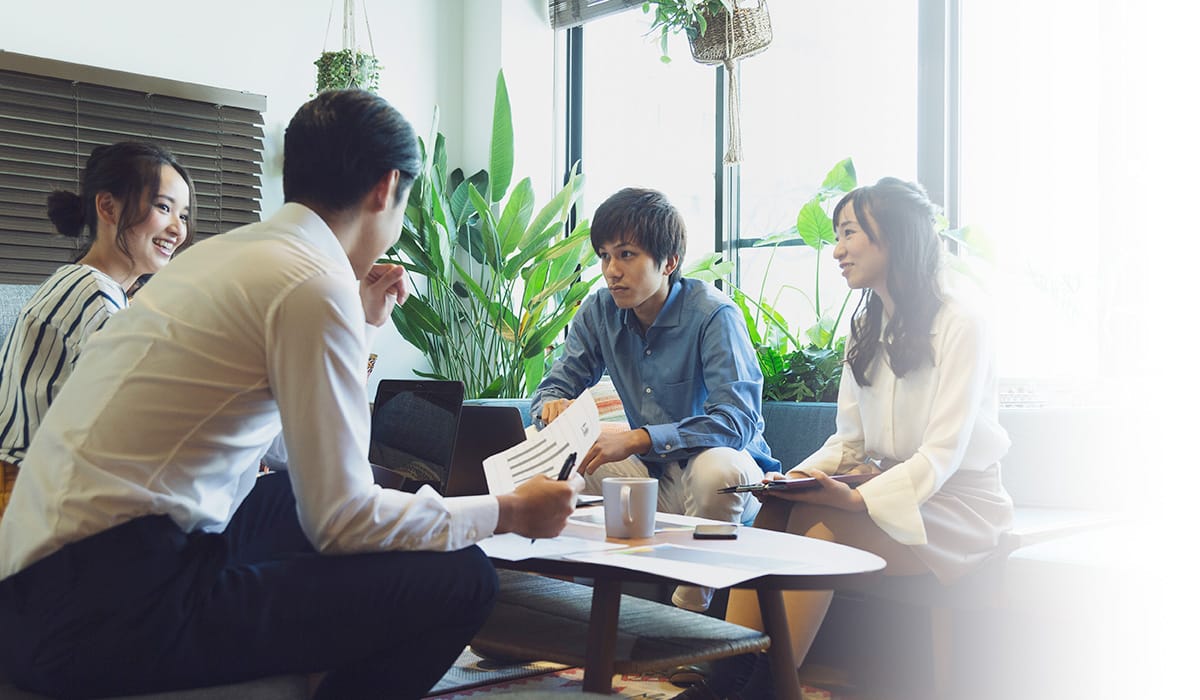 打ち合わせをしている様子